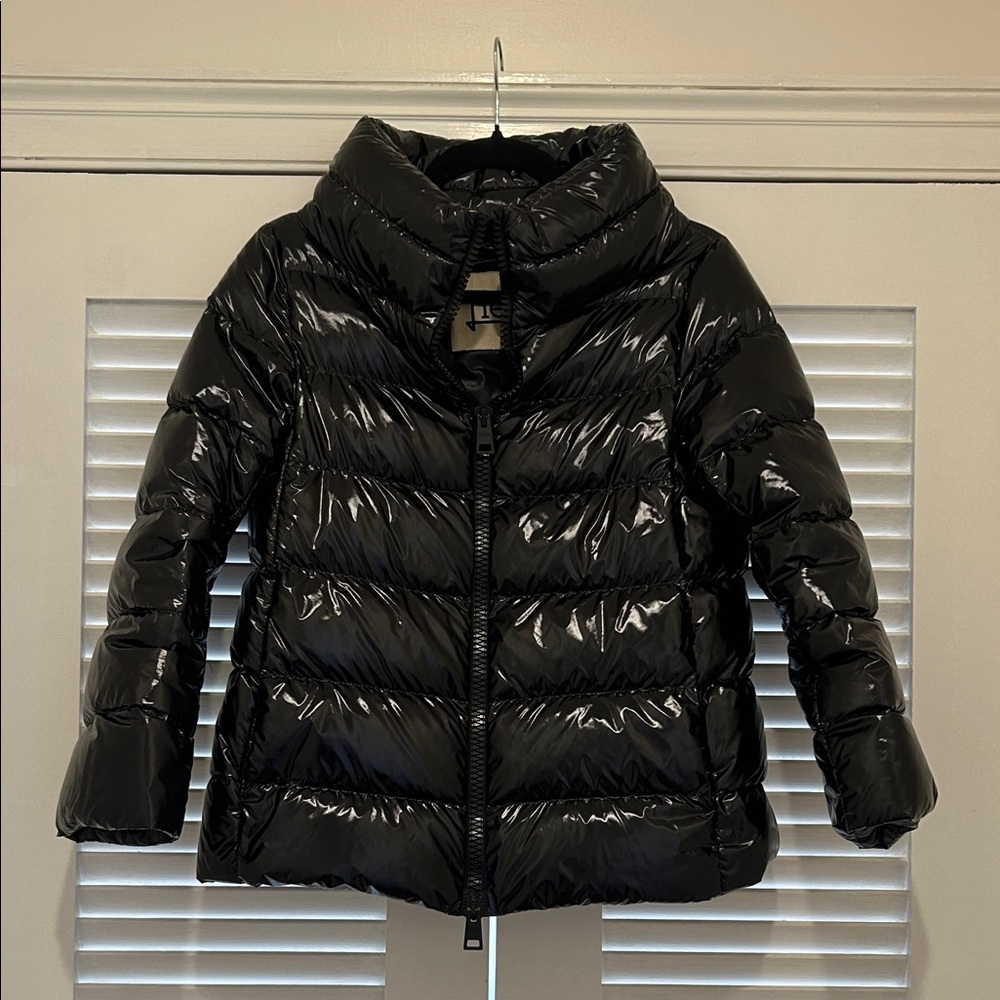 Herno black gloss cropped puffer jacket, size 38